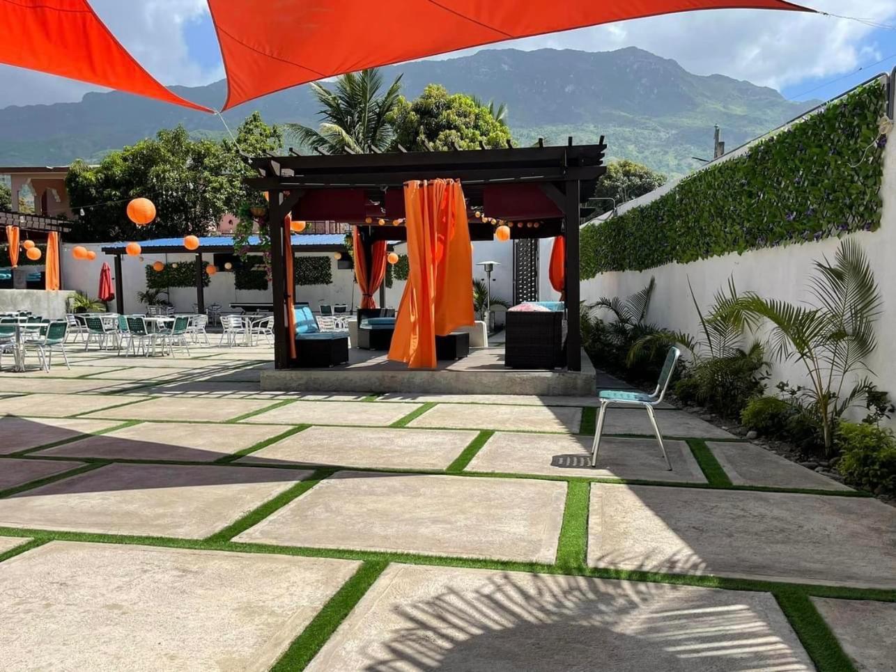 Three Kings Hotel Vertieres ภายนอก รูปภาพ