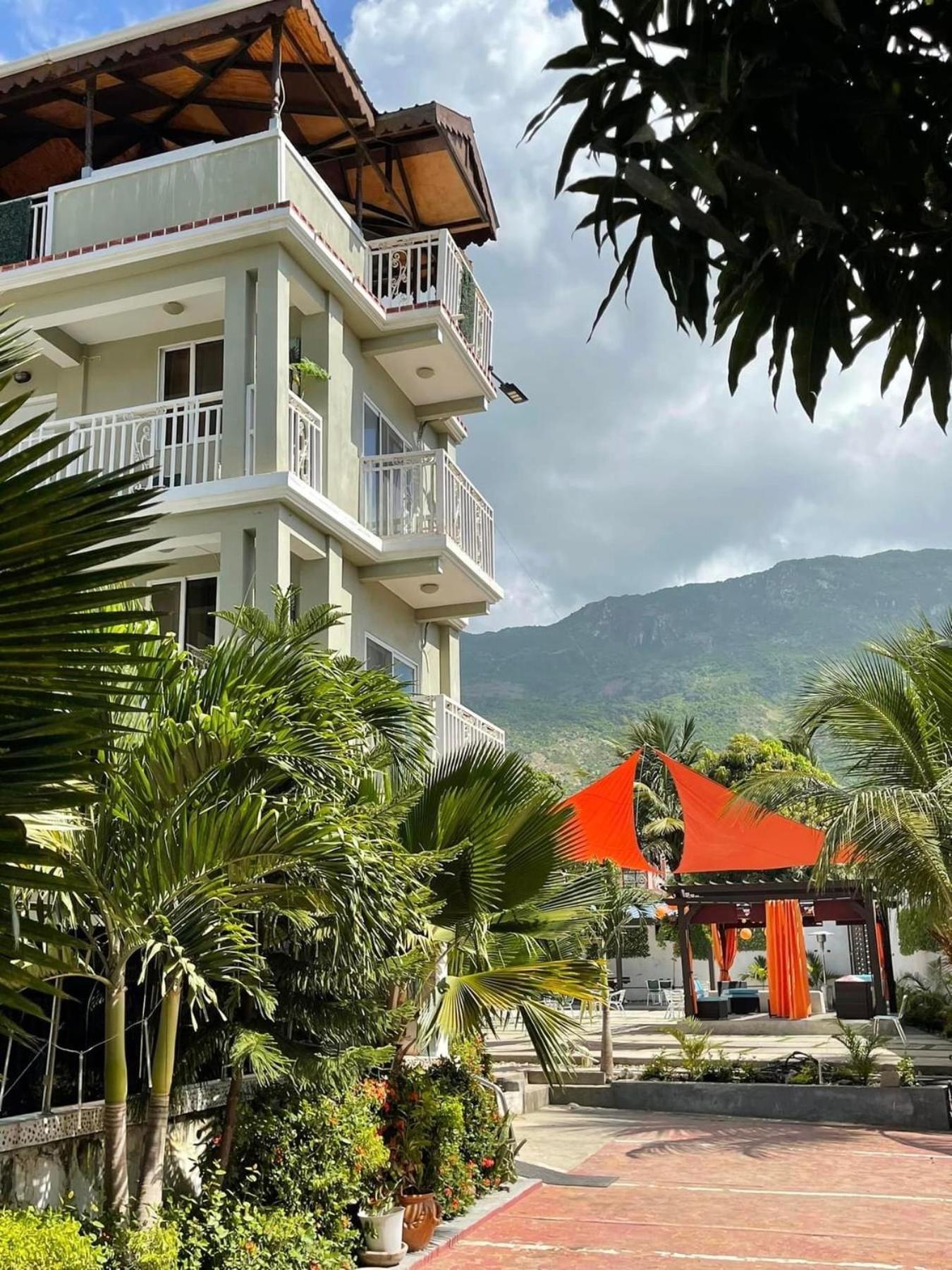 Three Kings Hotel Vertieres ภายนอก รูปภาพ